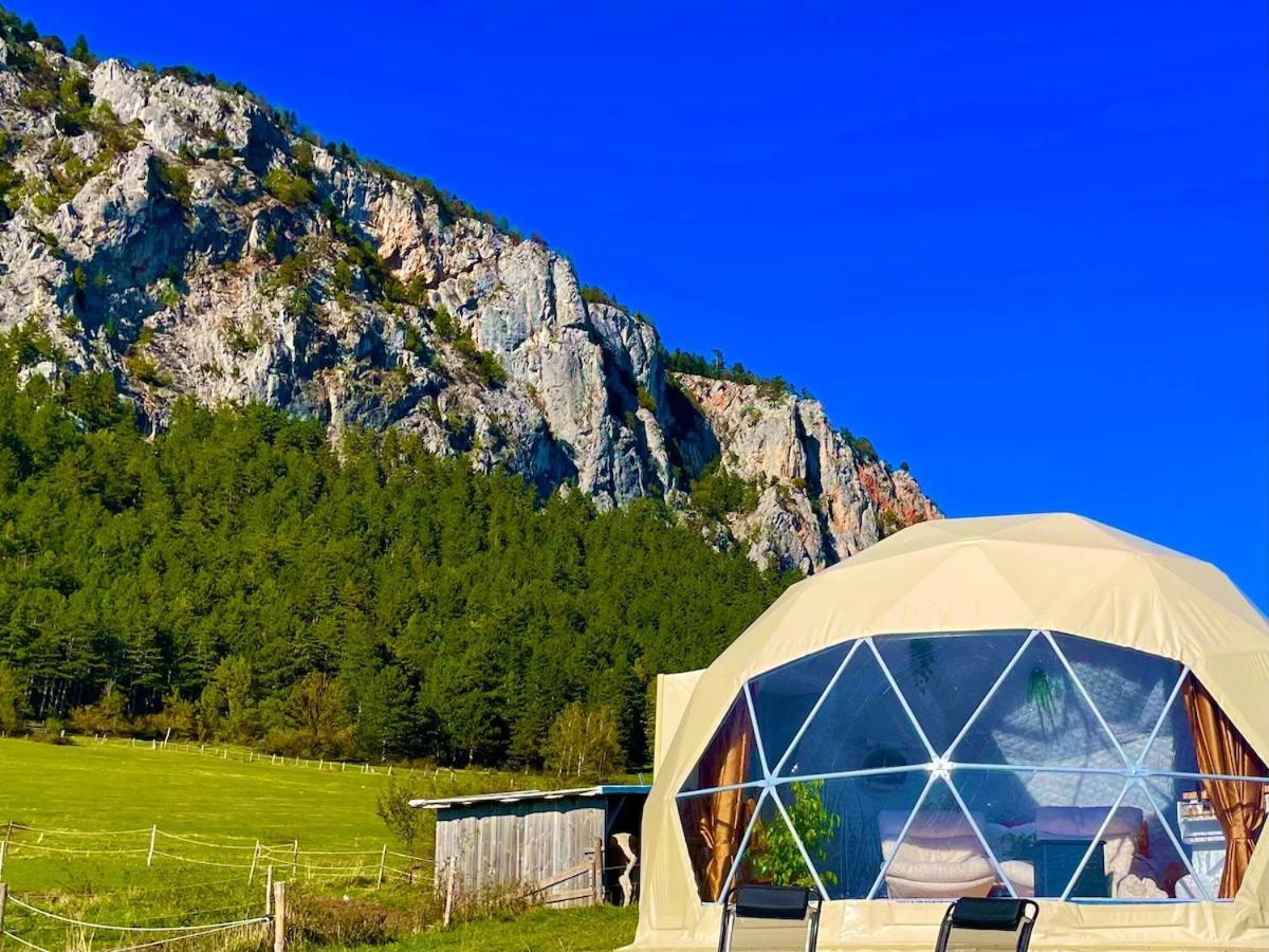 Hotel Glamping Hohe Wand - Zelt Mit Sternenfenster Und Whirlpool Maiersdorf Esterno foto