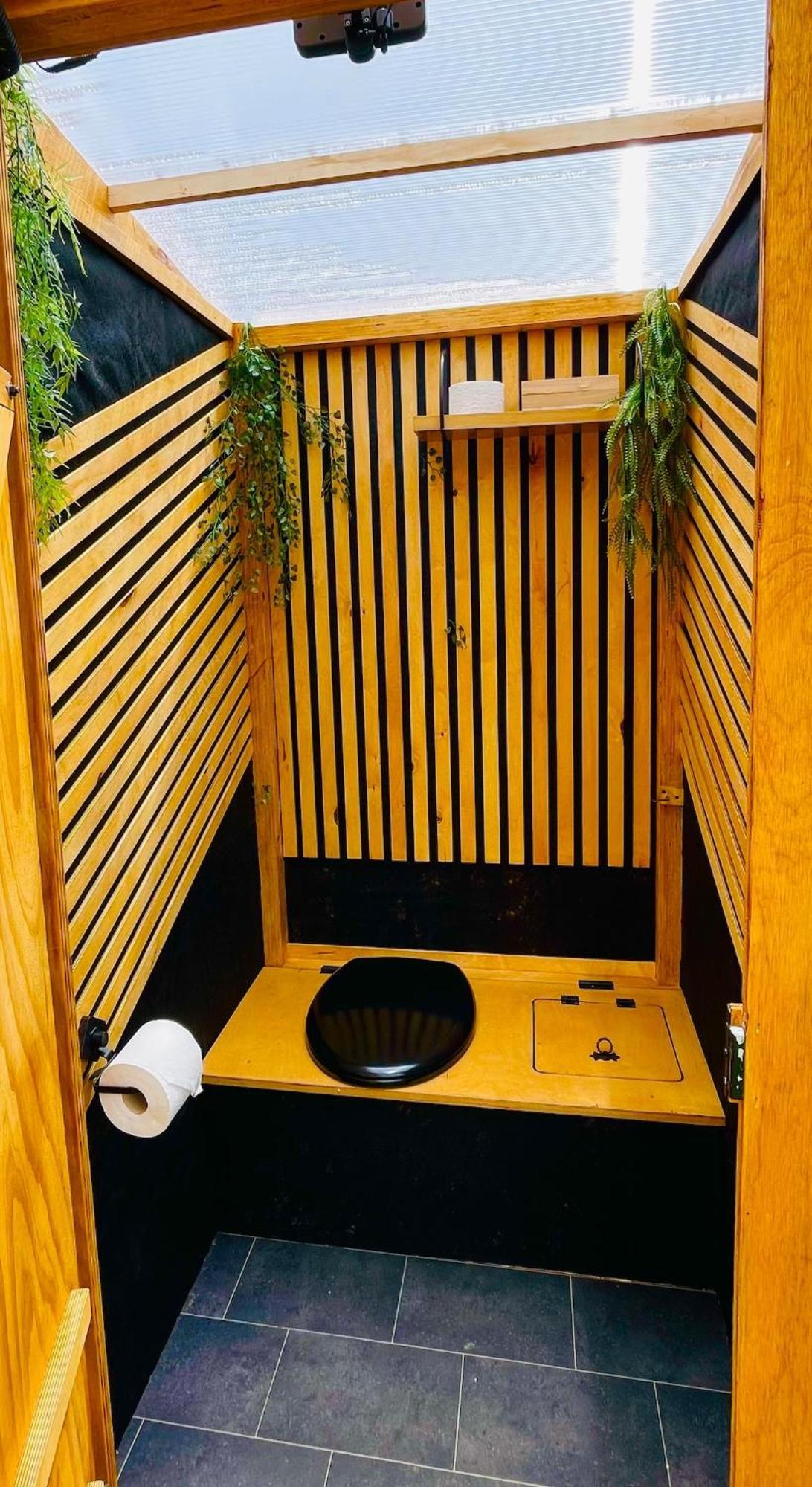 Hotel Glamping Hohe Wand - Zelt Mit Sternenfenster Und Whirlpool Maiersdorf Esterno foto